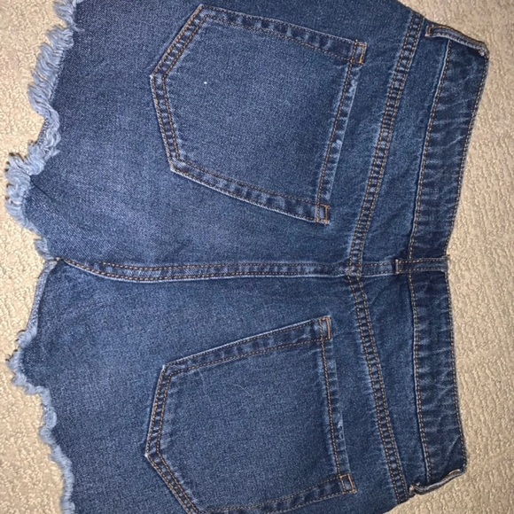 Jean Shorts - Picture 3 of 3